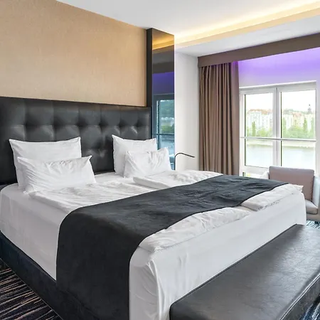 Dancing House Hotel - Tancici Dum-2